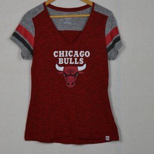 Chicago Bulls V-Neck short  Sleeve Shirt in Red Size M cotton blend tank top